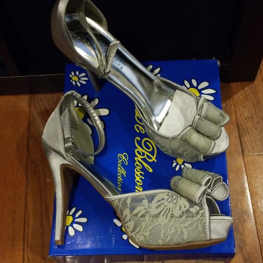 deBlossom Wedding Collection Shoes